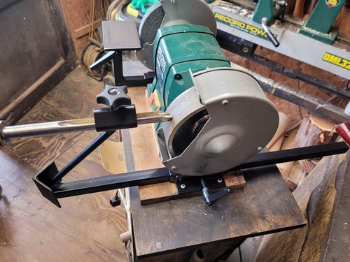 Gouge chisel sharpening jig - chisel,